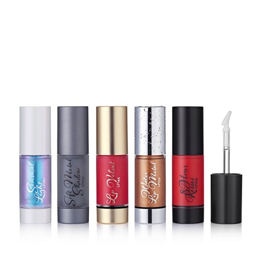 Lip Gloss and applicator for makeup beauty packaging and cosmeticsLip Gloss and applicator for makeup beauty packaging and cosmetics