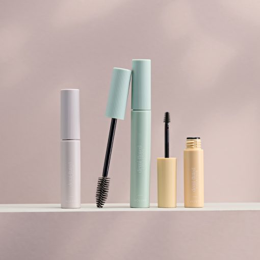 Demi-Fluted Mascara Showcase